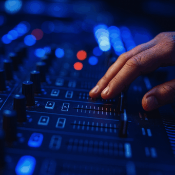 20251207_1638_Mixing Console Focus_remix_01kbwts57af6st9fe3n9hcgkee